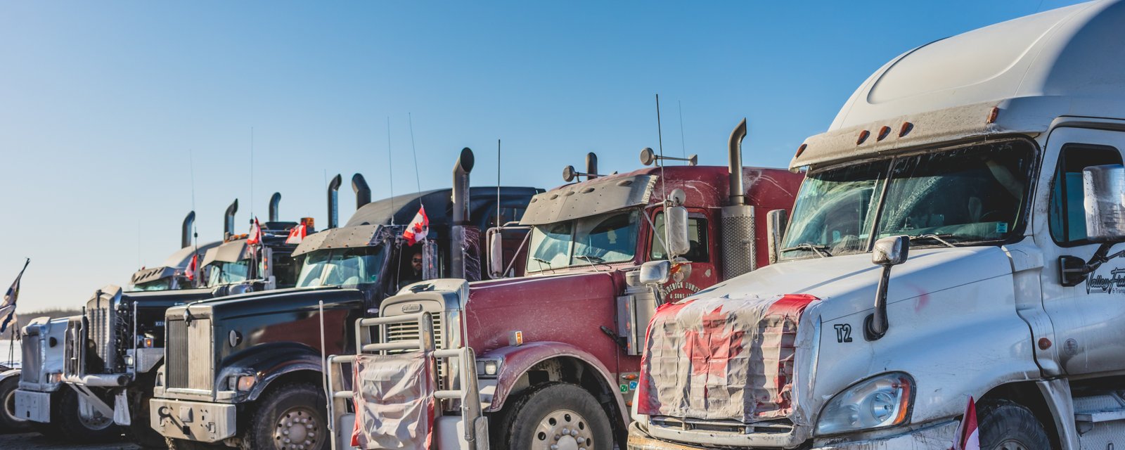 Les camionneurs qui manifestent s'exposent désormais à un an de prison et 100 000 $ d'amende