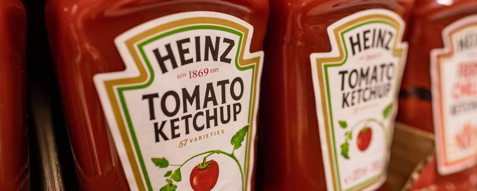 Heinz annonce une nouvelle saveur de ketchup et provoque de vives réactions