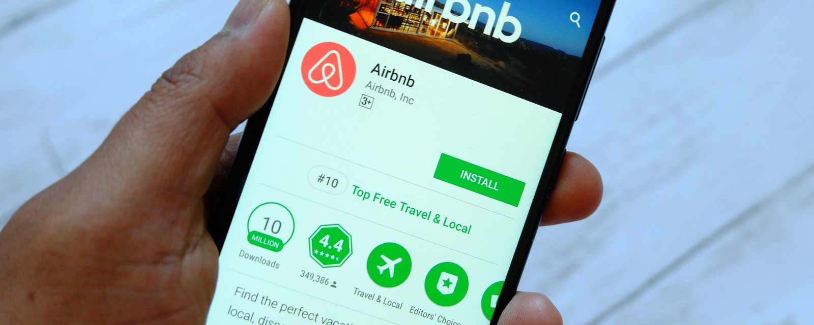 Une copropriétaire d'un immeuble à condo condamnée à payer 85 000$ pour avoir fait du AirBnB