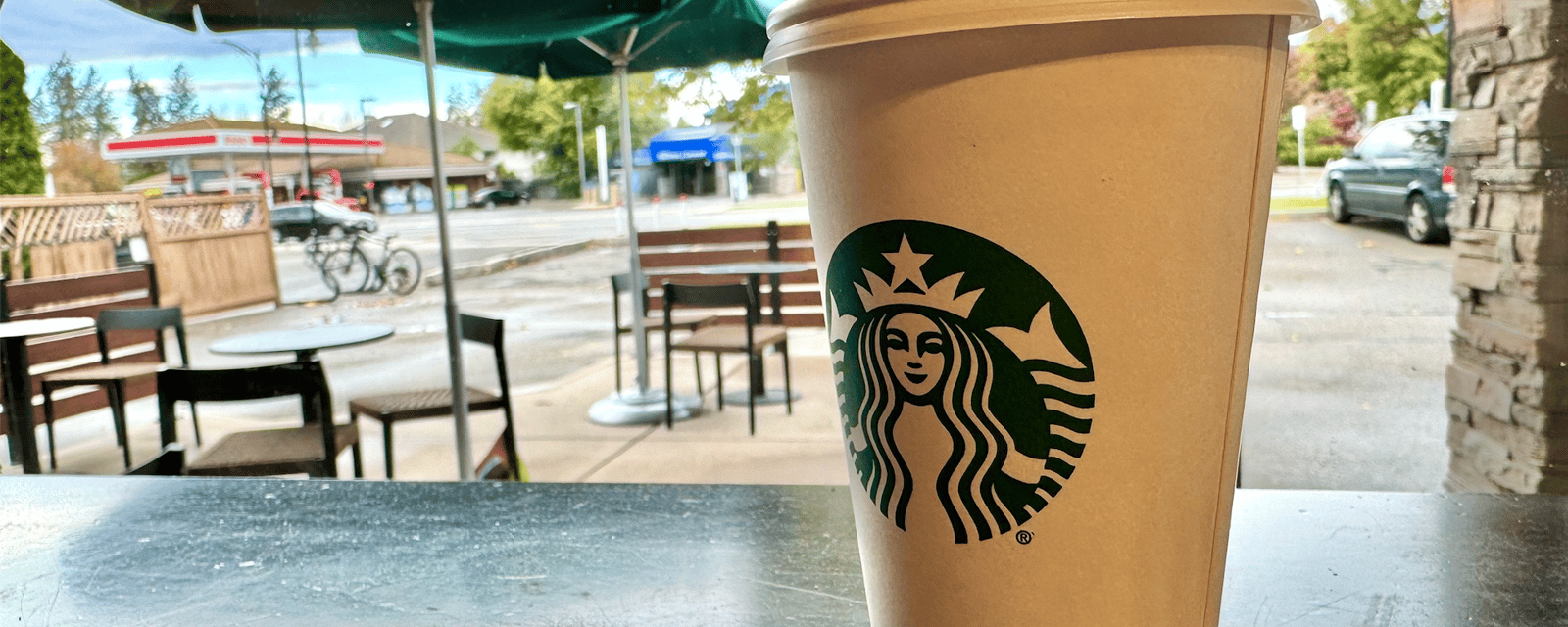 Nous avons goûté la dernière boisson d’automne de Starbucks et voici ce qu'on en pense