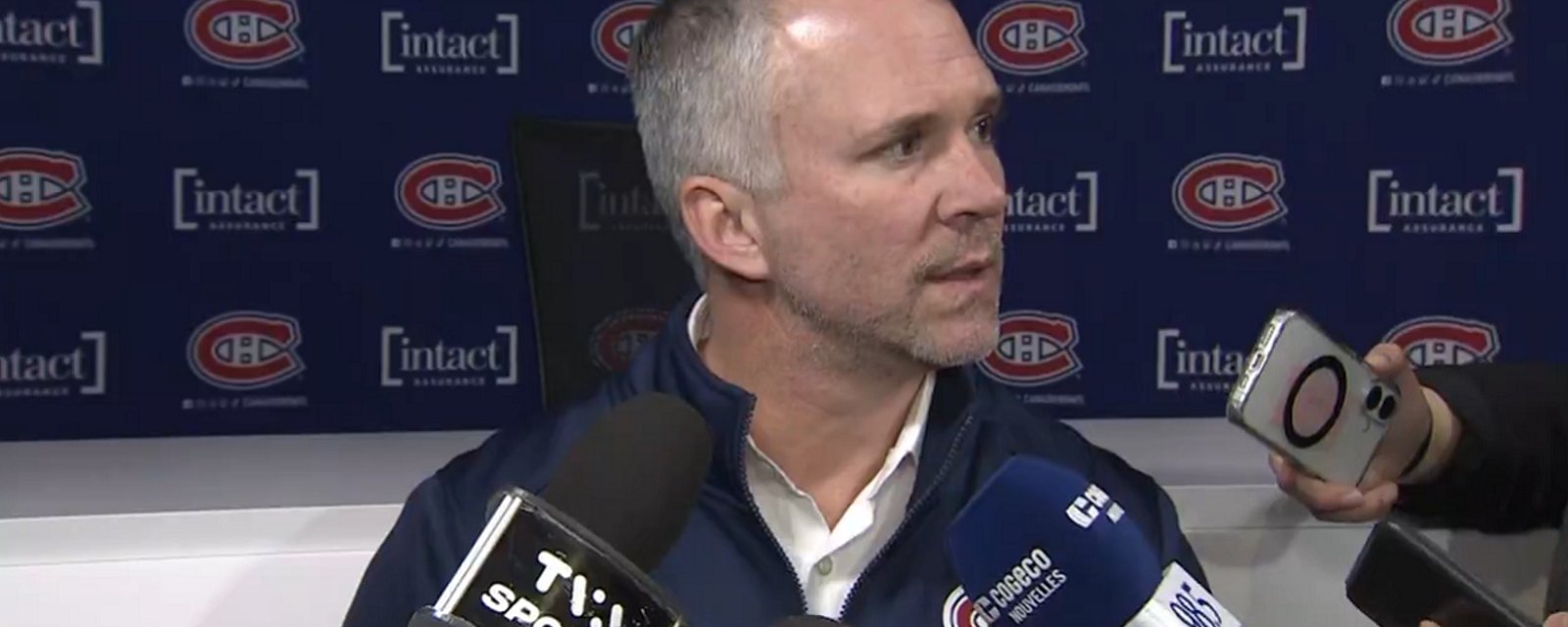 Martin St. Louis snaps at reporter's question and storms out.