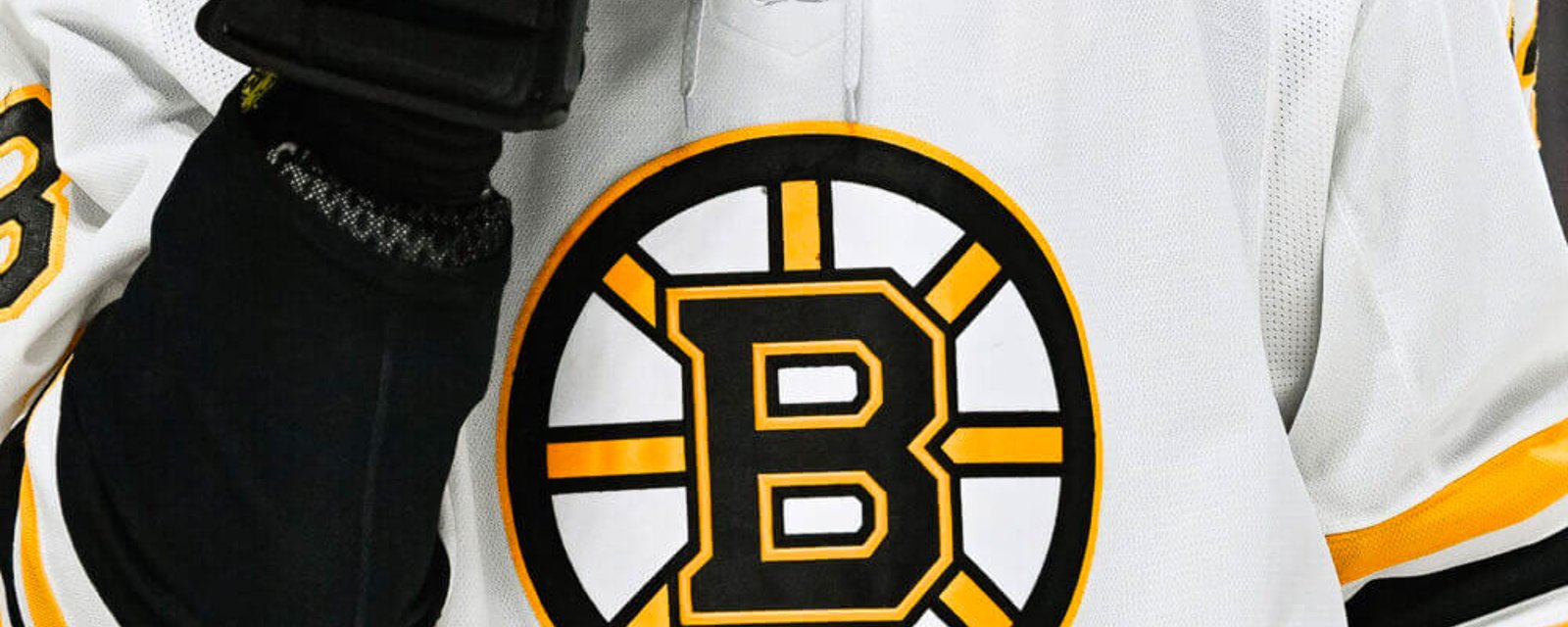 Former Bruins 1st rounder signs a new contract