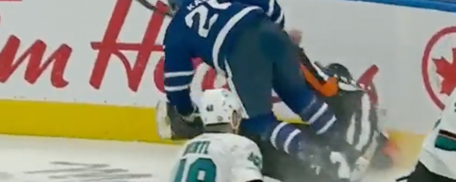 Leafs’ Kase brutally runs over referee Wes McCauley after goal! 