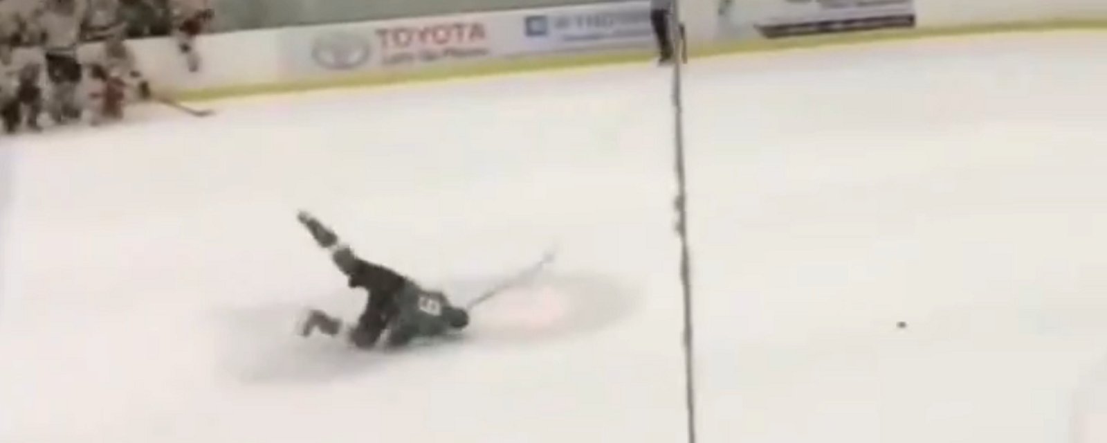 The worst shootout attempt in the history of hockey? 