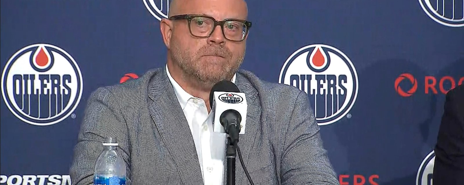 Stan Bowman lands back on hot seat with answer during press conference!