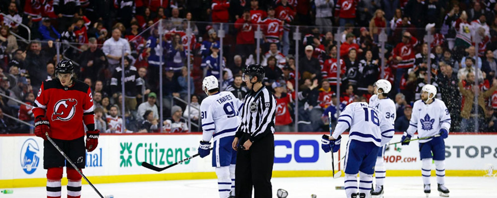 Tavares and Marner rip on Devils fans after garbage throwing incident