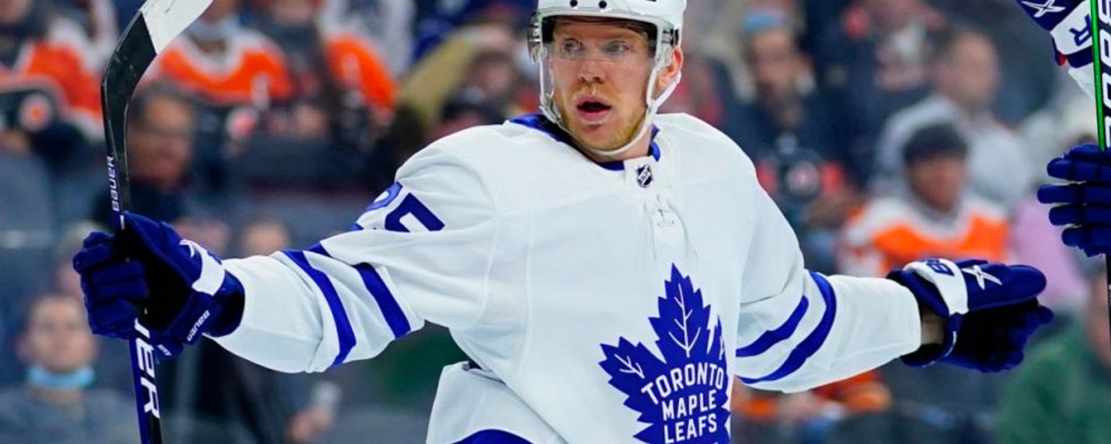 Former Leafs and Bruins forward Ondrej Kase signs a new deal