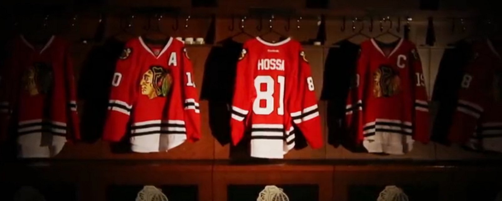 Blackhawks retire Marian Hossa's #81.