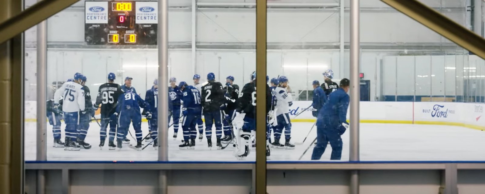 Maple Leafs make emergency recall ahead of season opener in Montreal