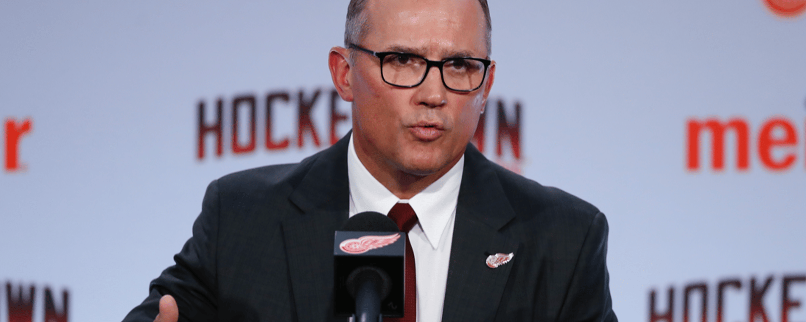 Steve Yzerman frustrates fans with latest statement 