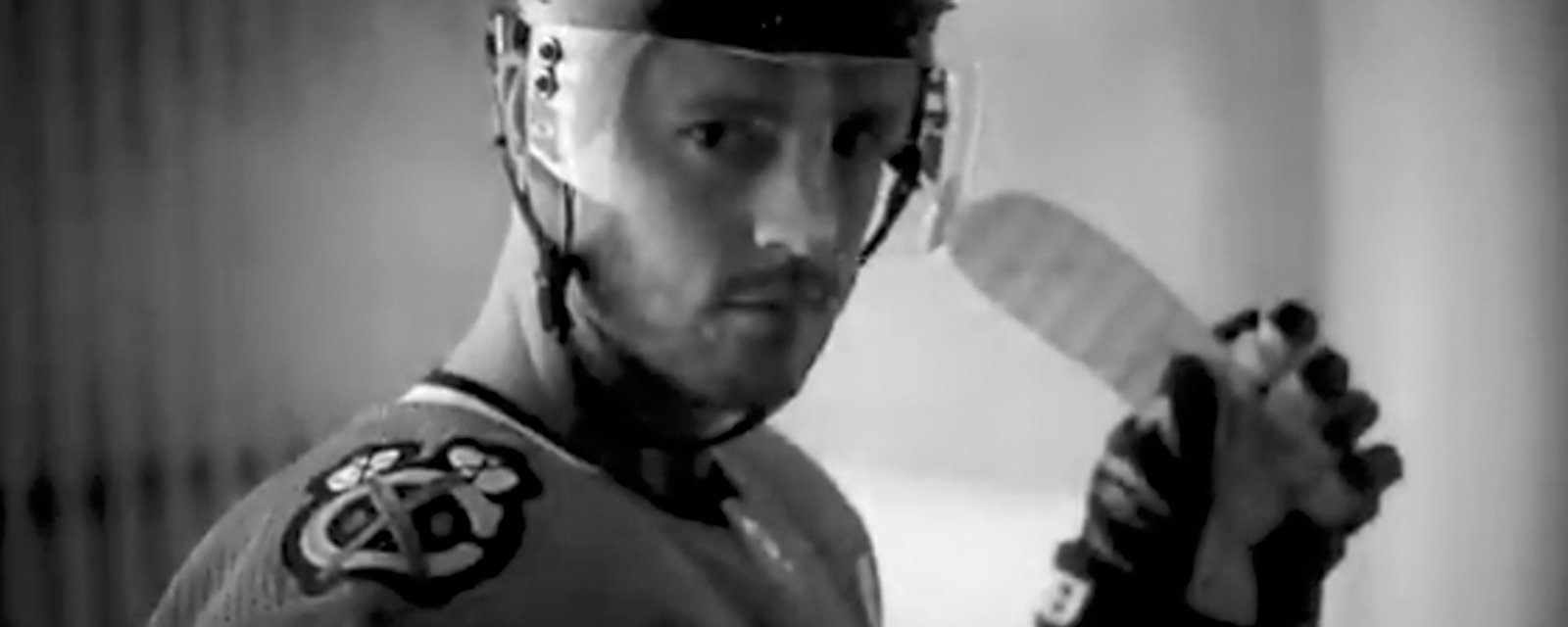Blackhawks captain Jonathan Toews welcomes fans back with special pre-game video message 