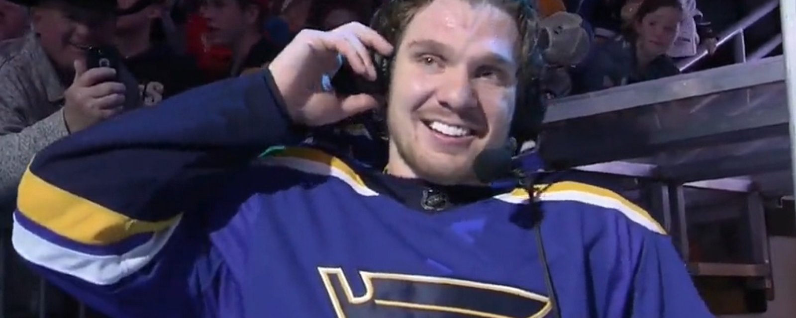 Robert Thomas throws his mom and teammates under the bus in post game interview.