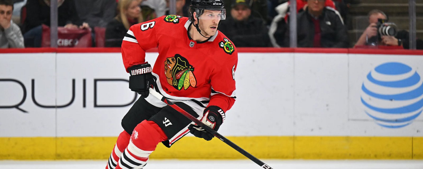 Maple Leafs add 2 players in trade with the Blackhawks.