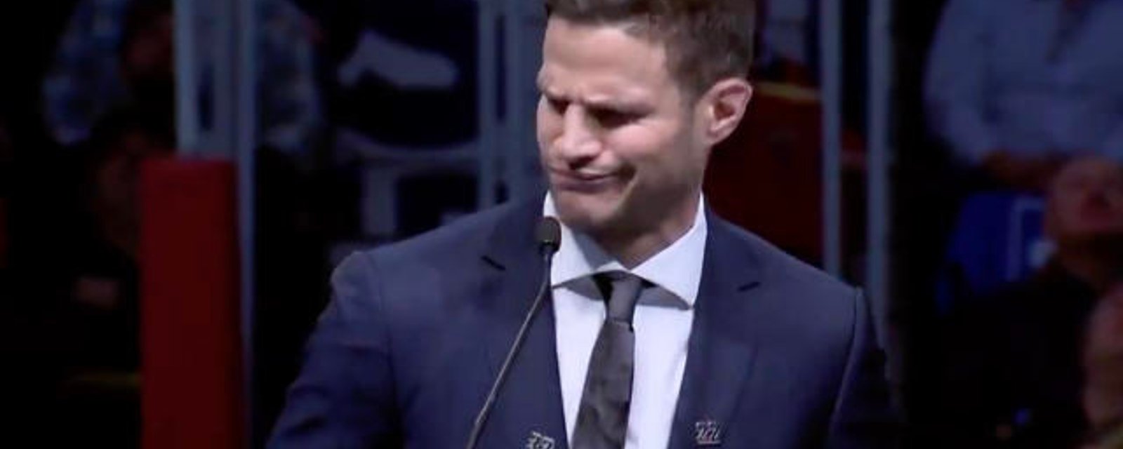 Kevin Bieksa mocks the Bruins on Sportsnet set