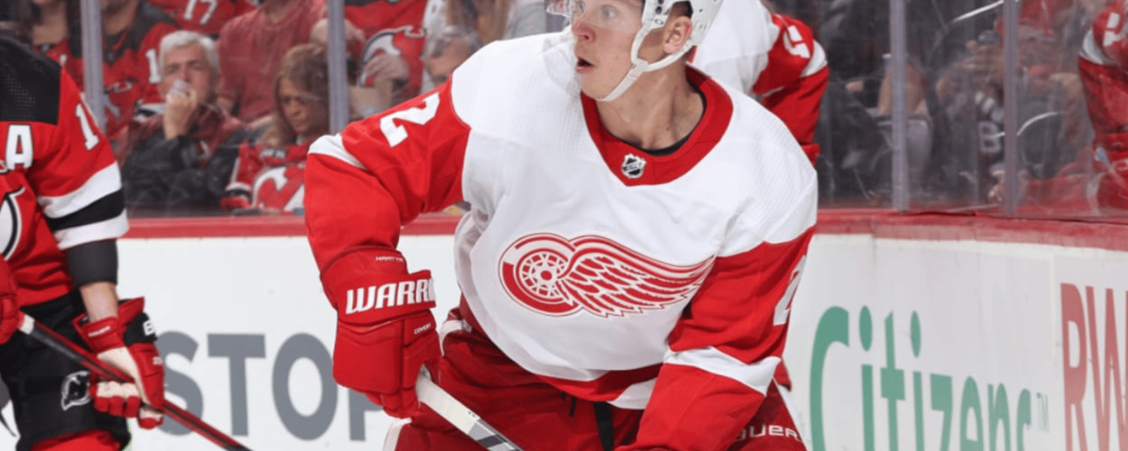 Red Wings forced to make defensive change 