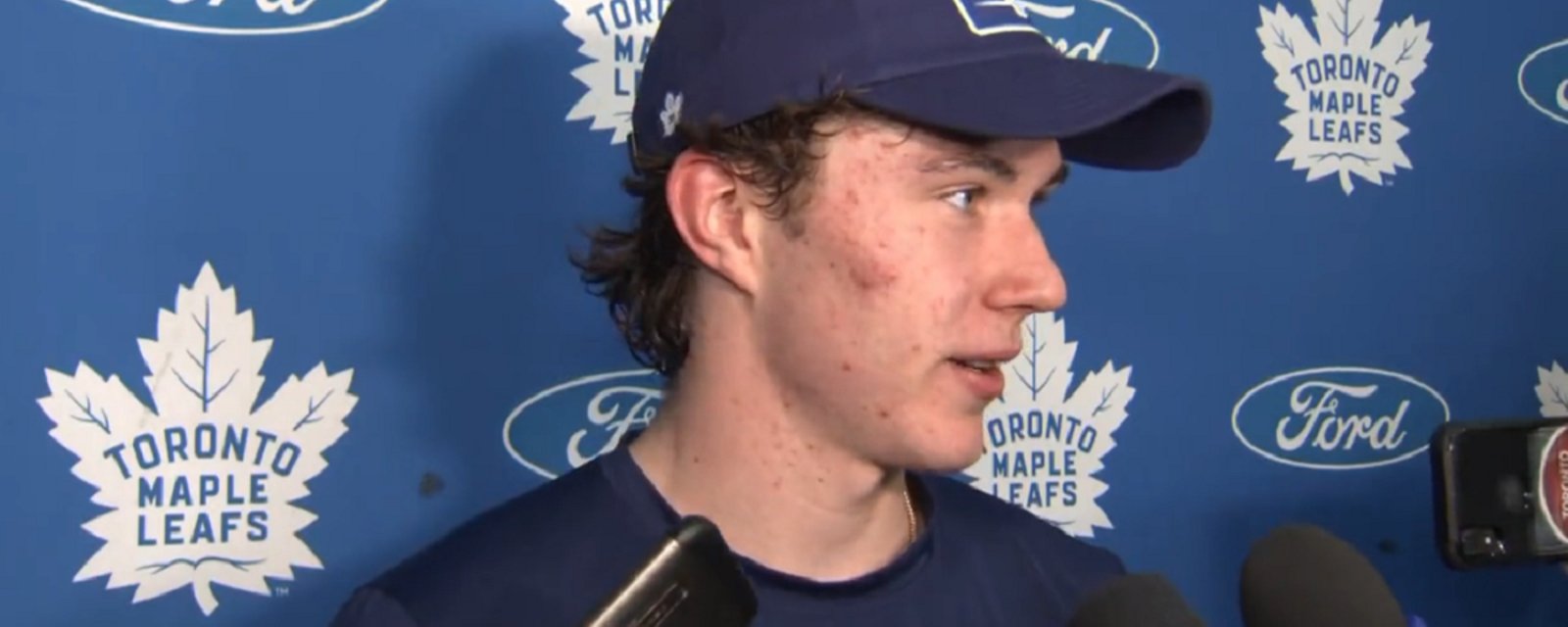 Maple Leafs rookie Fraser Minten starts the season in the NHL.