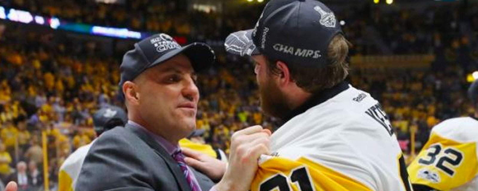 Rumor: Canucks are “poking around” free agent Phil Kessel