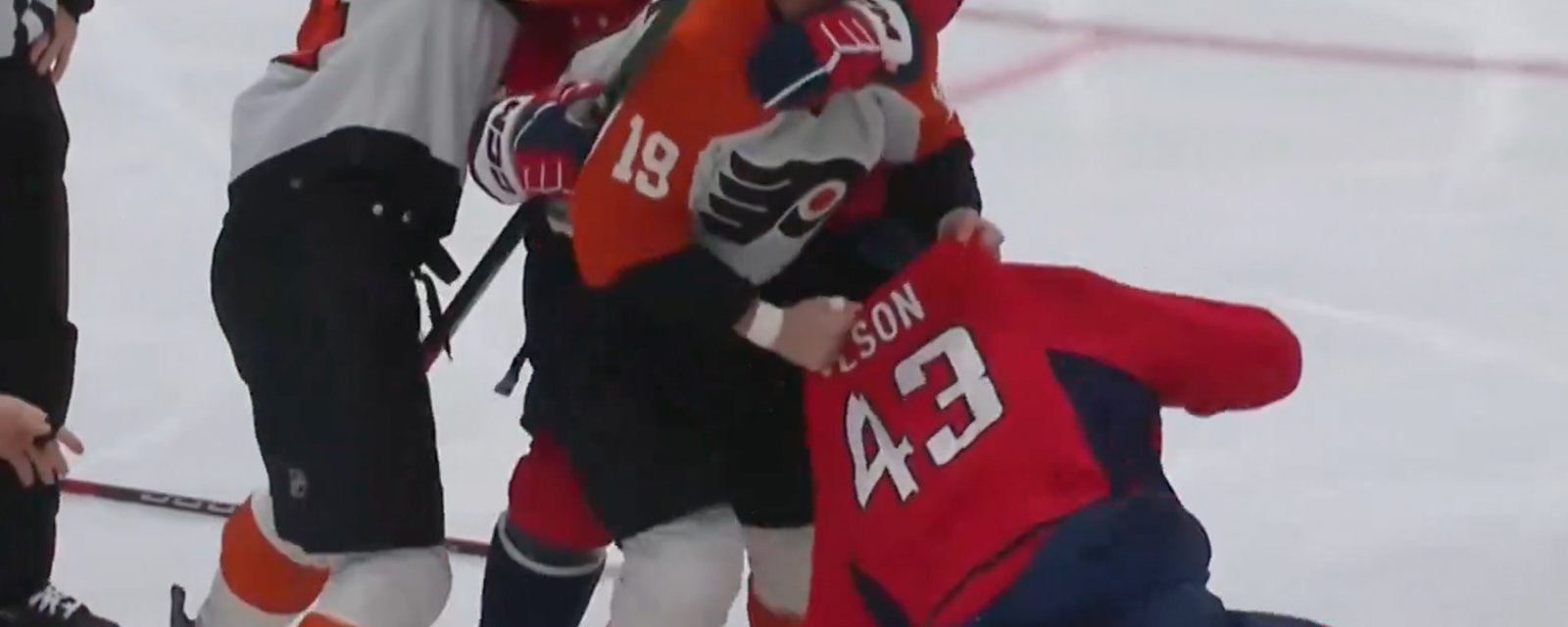Former teammates Tom Wilson and Garnet Hathaway come to blows during game stoppage!