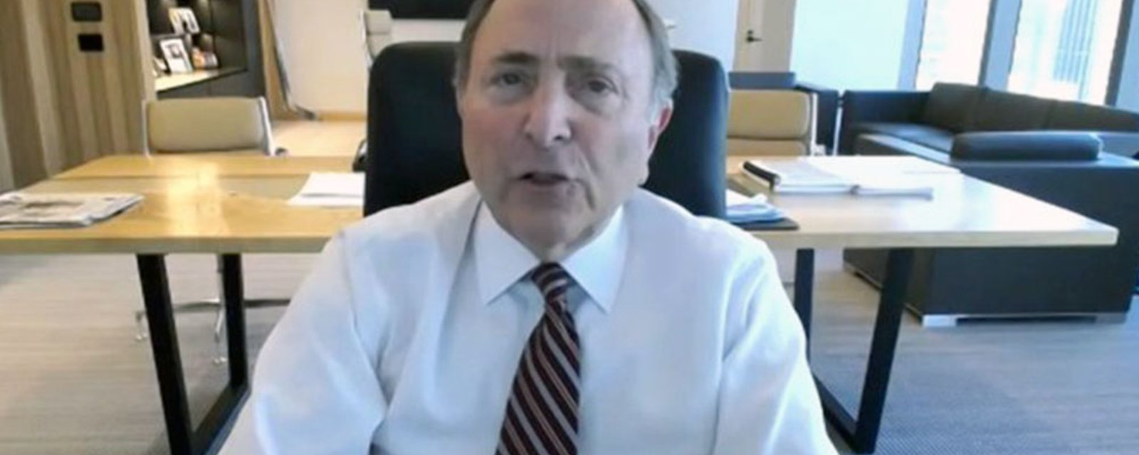 Bettman makes a fool of himself in defending NHL's handling of Blackhawks investigation