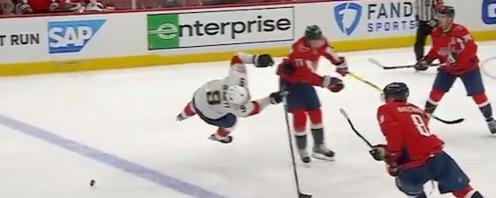 LOOK: Borderline hit by T.J. Oshie leads directly to Caps go-ahead goal! 