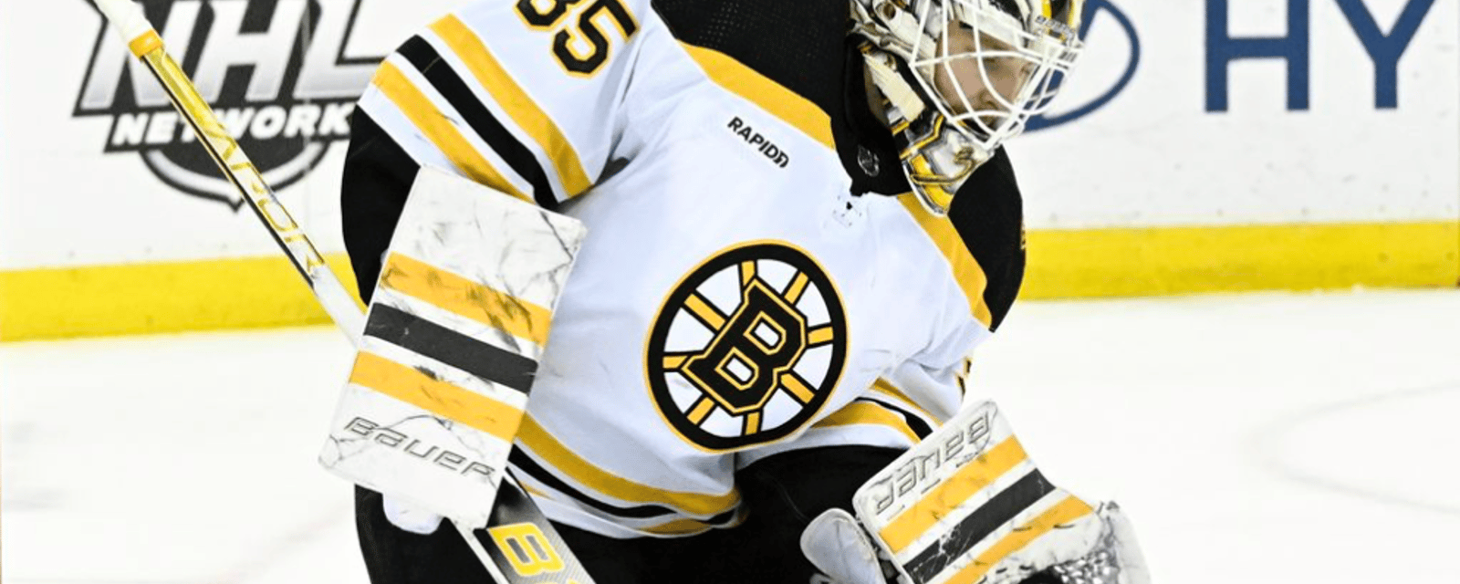 Bruins goalie Linus Ullmark makes Boston history! 