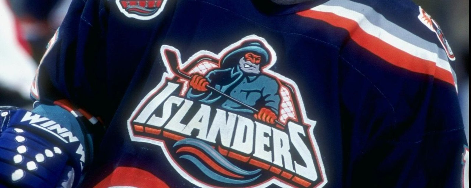 The Islanders are bringing back the iconic 'Fish Sticks' logo from the 1990s!