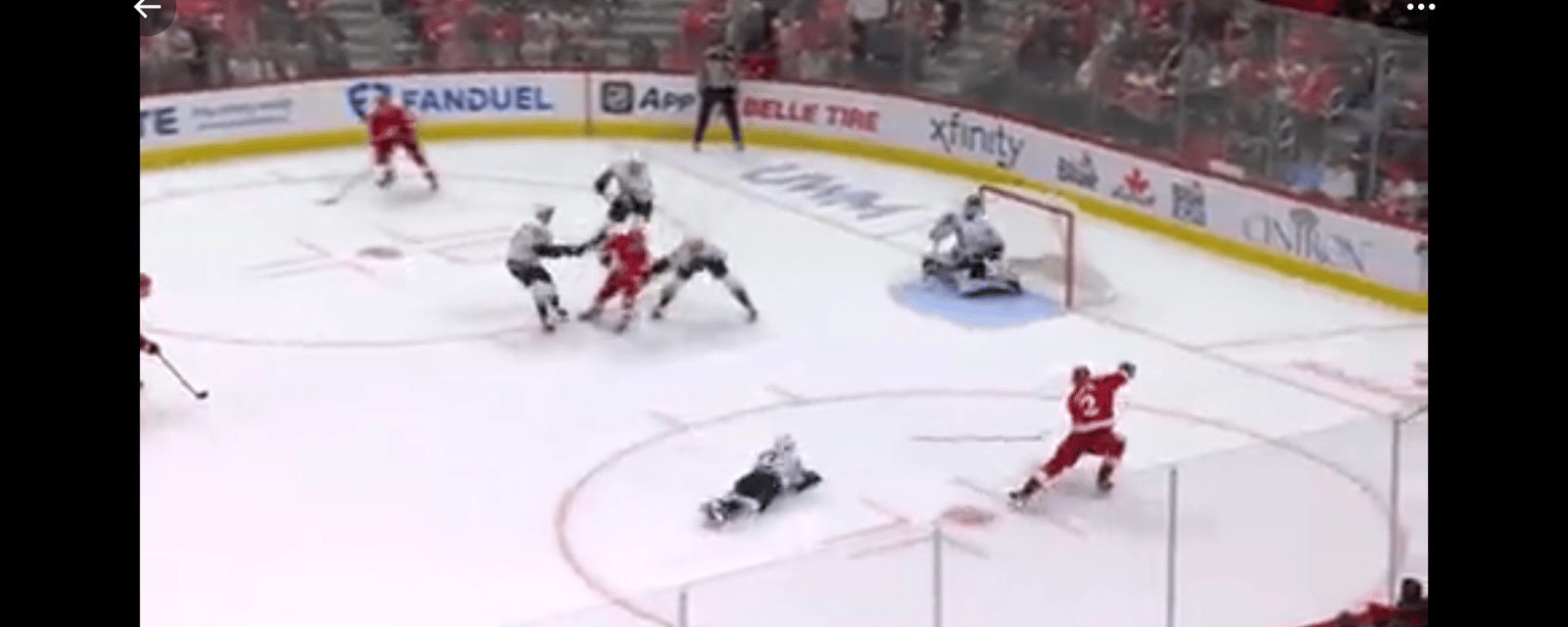 Red Wings absolutely screwed by blatant missed call