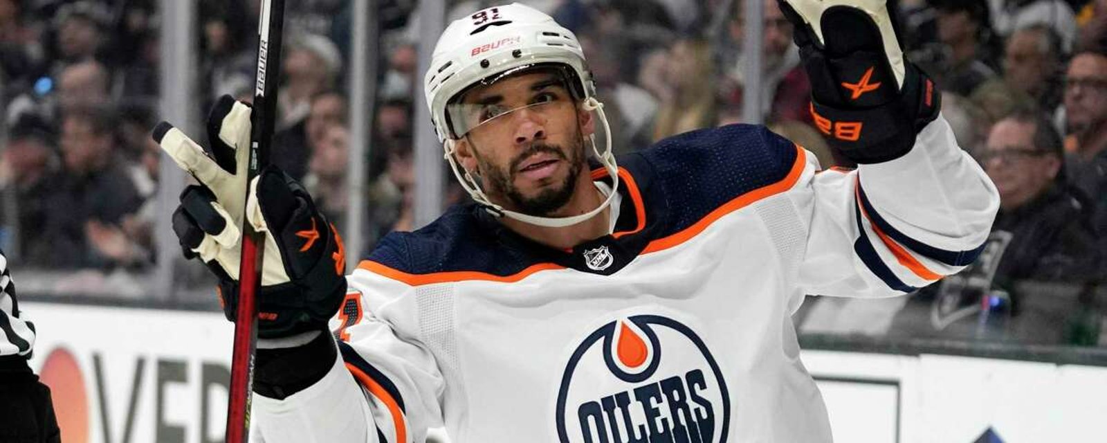 Evander Kane inks new deal in the middle of the night!