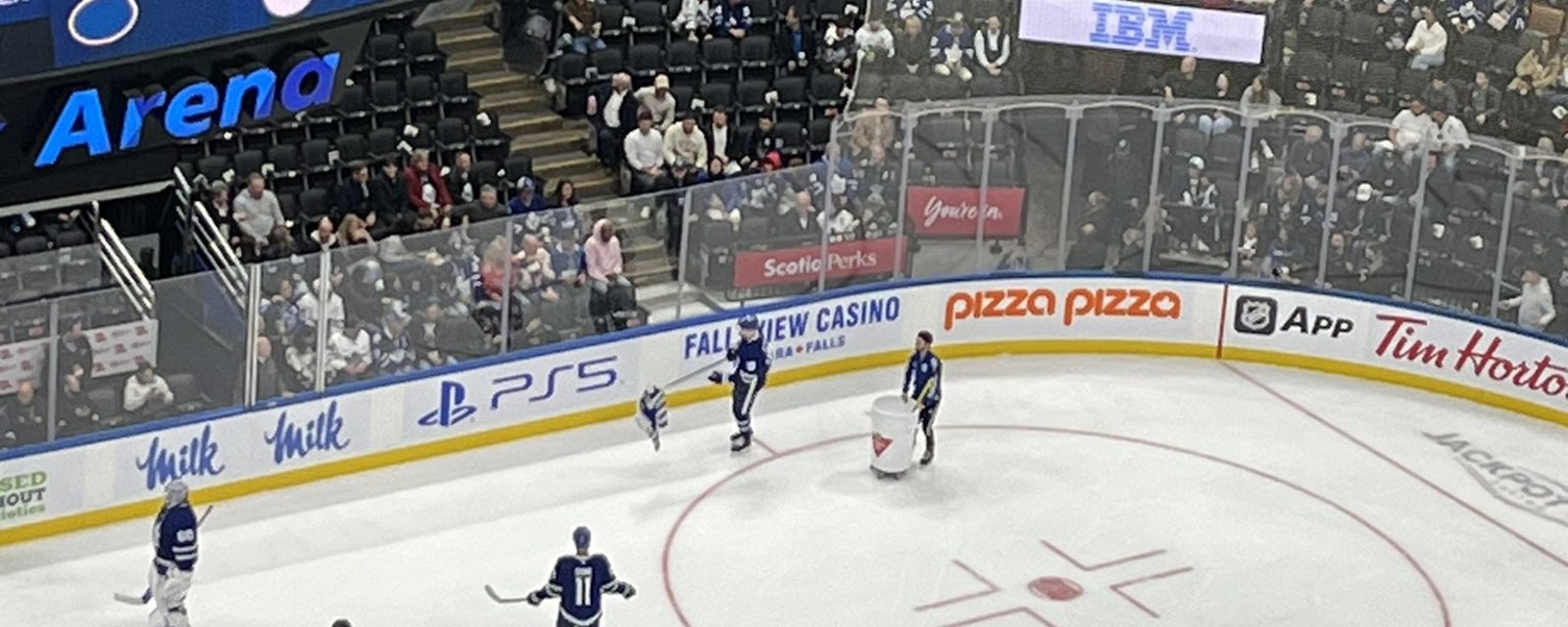 Leafs jersey thrown on the ice in Toronto after 5-1 loss to Blues!