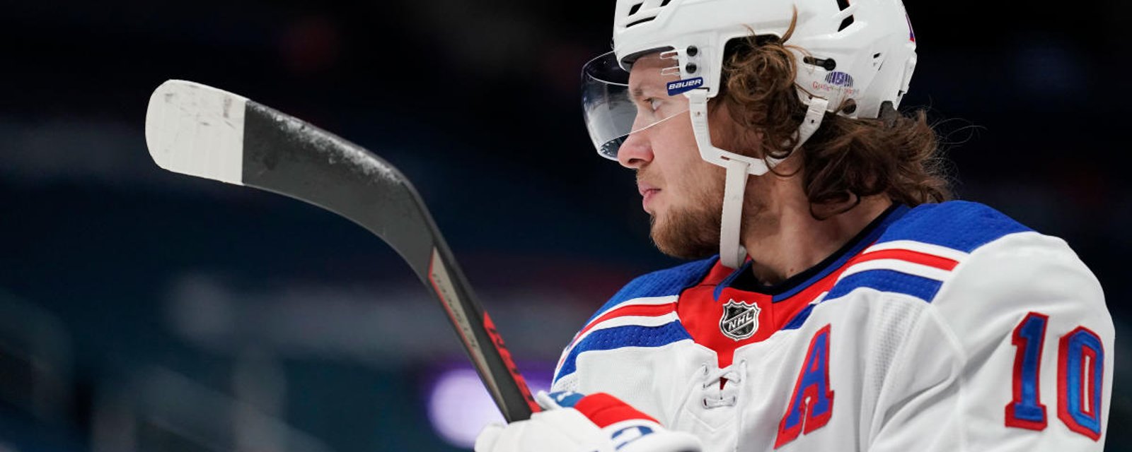 Artemi Panarin bashes his own play when cameras off ahead of Game 2