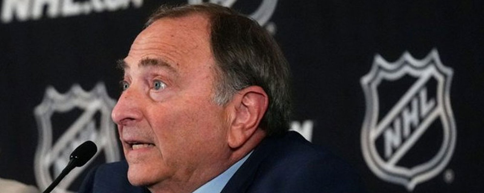 Gary Bettman announces that the NHL will not expand