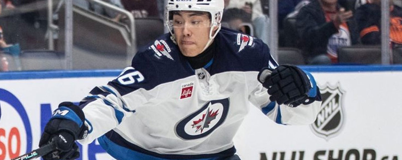 Jets make NHL history by signing the first ever Chinese-born player