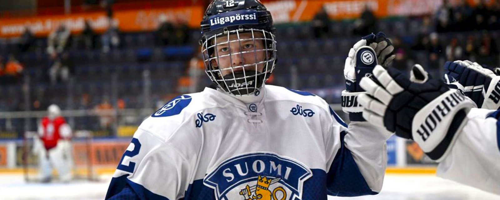 Saku Koivu's son scores an absolutely stunning goal to win it for Finland