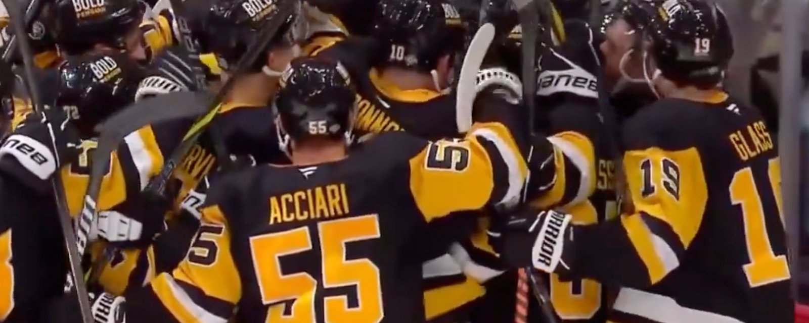 Evgeni Malkin wows with his 500th career goal followed by emotional celebration!