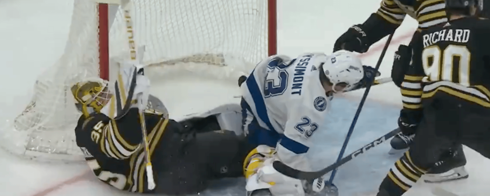 Linus Ullmark punished by the NHL 