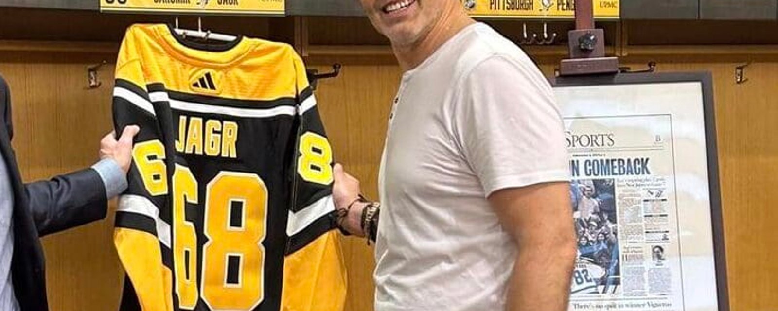 Life-changing news for Jaromir Jagr in Pittsburgh!