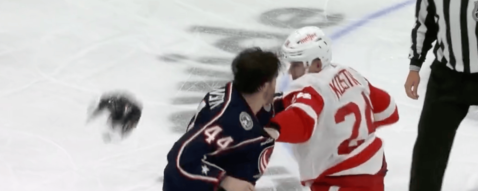Klim Kostin's first Red Wings fight is a spirited bout! 