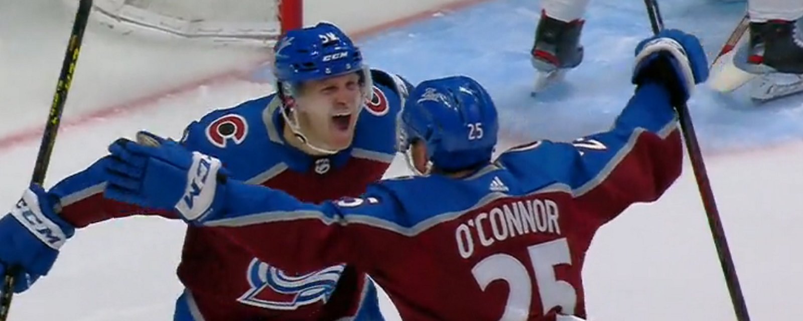 Ben Meyers records his 1st NHL goal just minutes into his 1st NHL game.