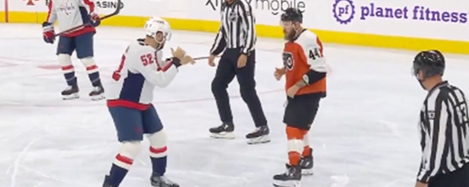 Heavyweights Deslauriers and McIlrath go toe to toe in an old school scrap