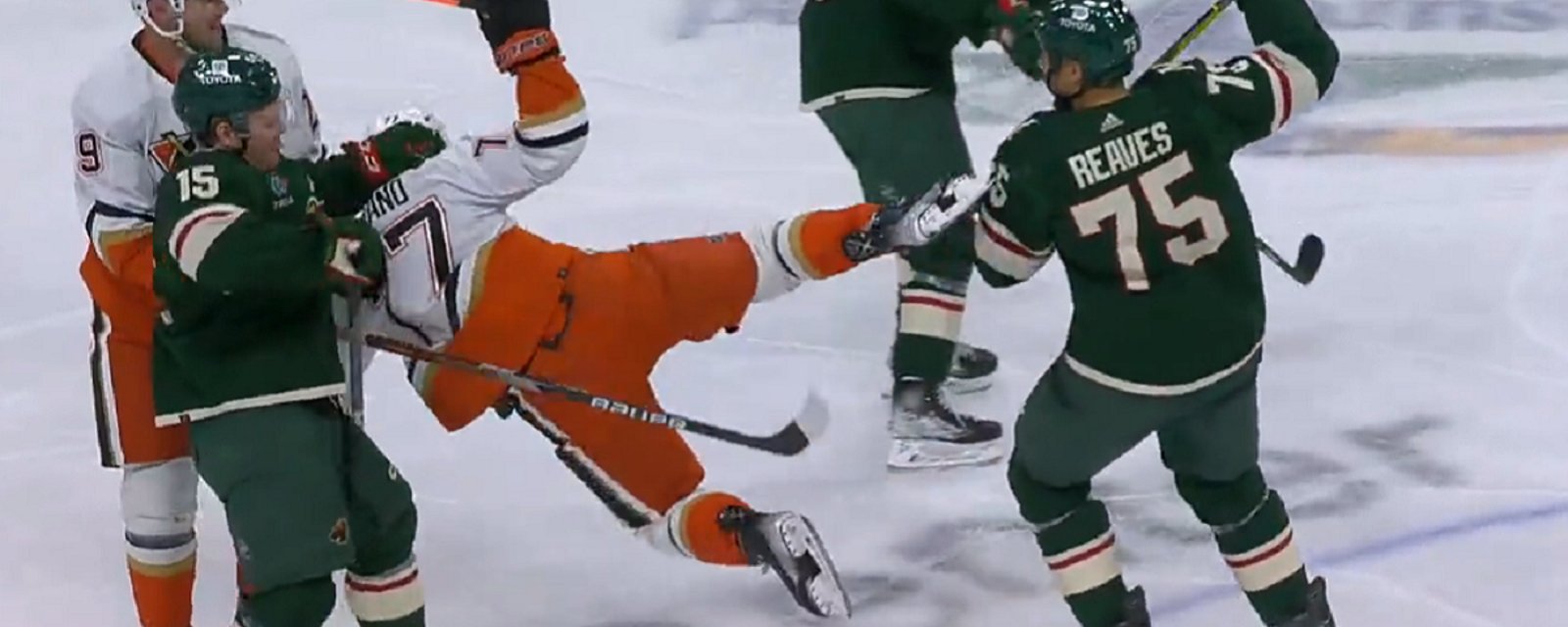 Ryan Reaves rocks his former teammate with a huge hit.