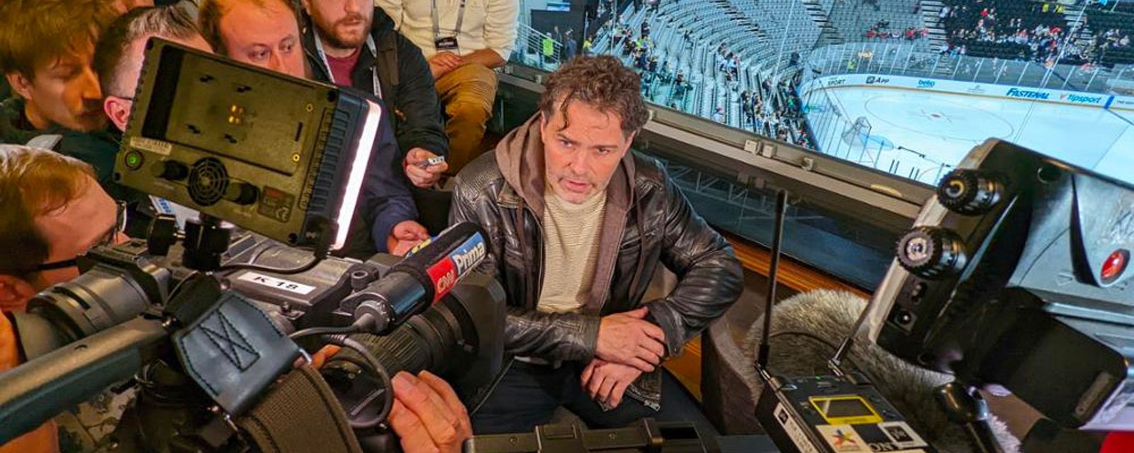 Jagr discusses his career and future in hockey at NHL Global series in Czech