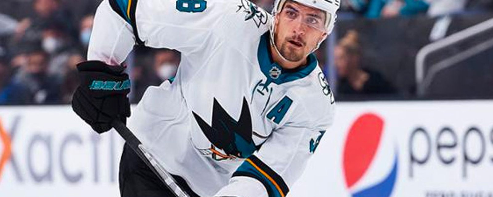 Sharks sign Ferraro to a $13 million deal