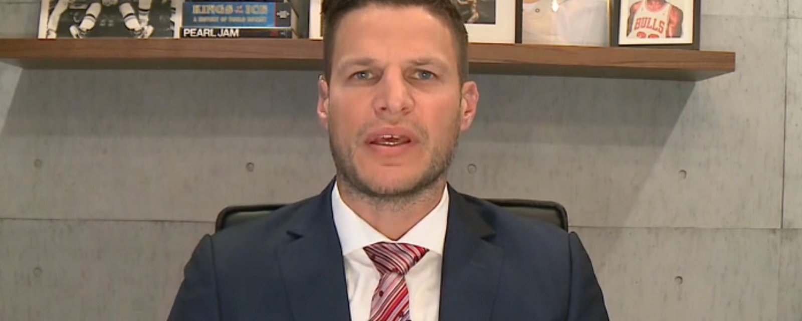 Kevin Bieksa calls out Matt Murray.