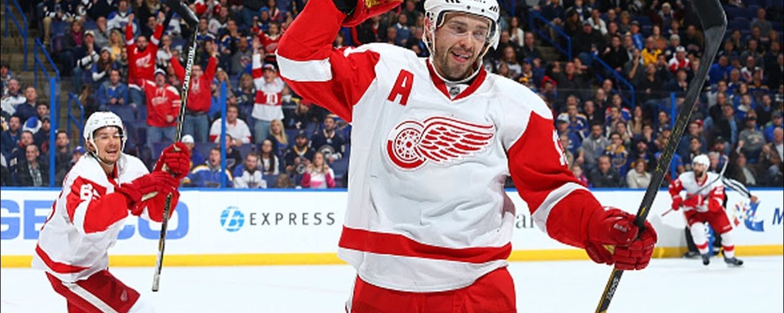 Pavel Datsyuk officially is a Hall of Famer! 