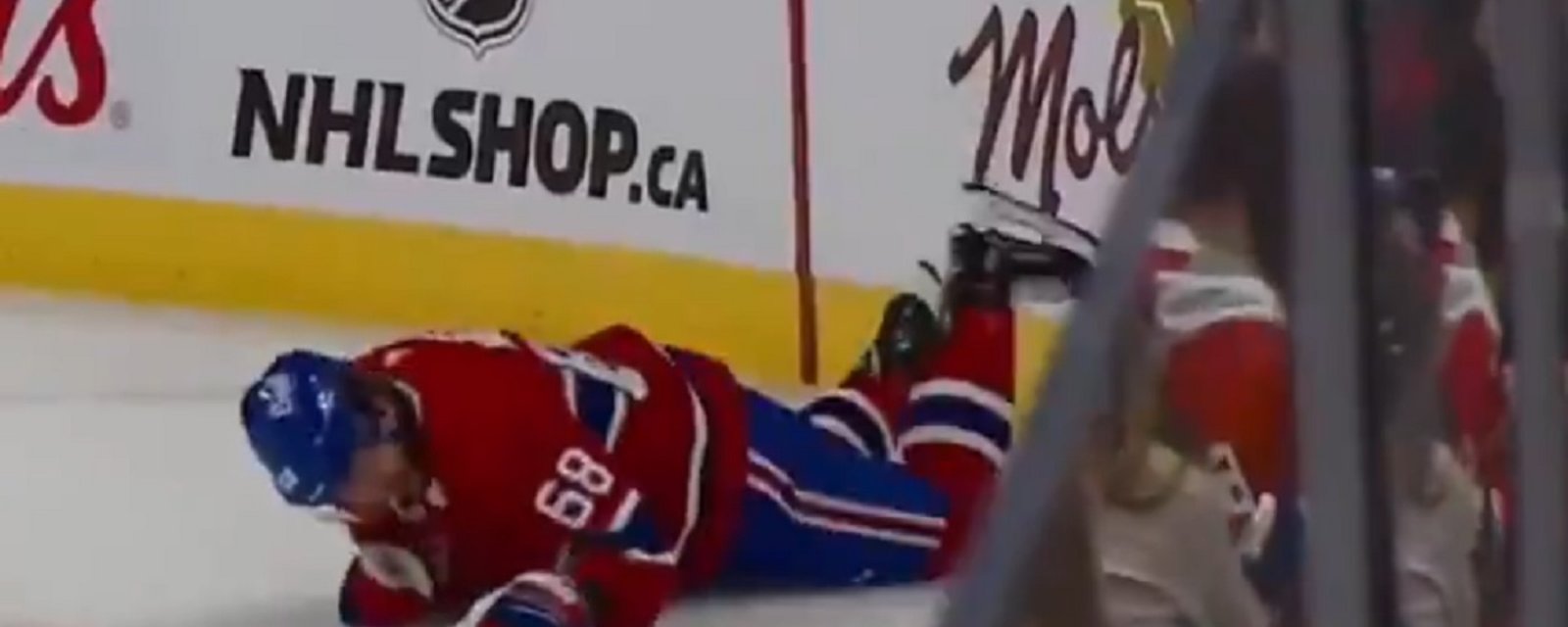 Mike Hoffman sums up the Habs' season in 7 seconds.