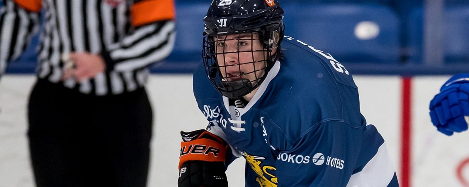 Kraken sign 21 year old free agent defenseman on Saturday.