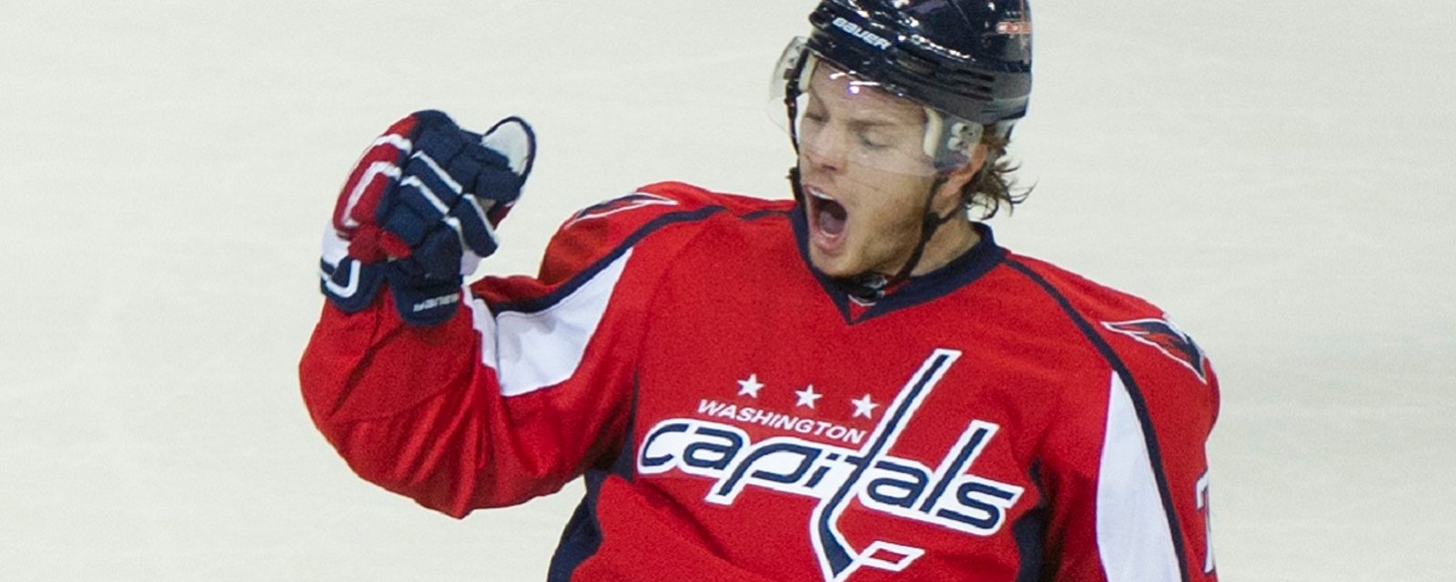 Rumor: Capitals bringing back old school jersey design next season.