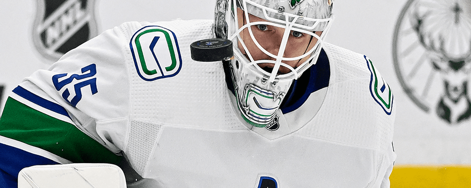 Report: Canucks looking to add a goaltender 