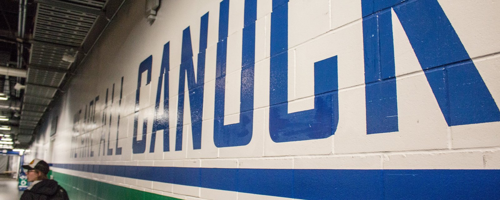 The Canucks have chosen their new head coach! 