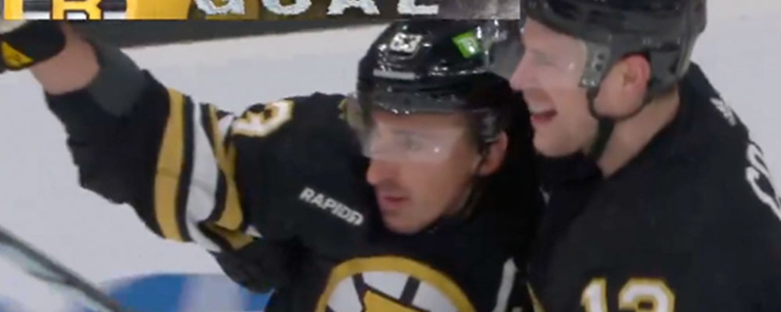 Brad Marchand makes Kris Letang look silly and scores an absolutely beautiful goal